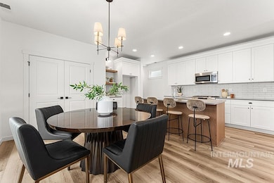 3540 W Anderson St, Boise, ID 83703 - photo 4