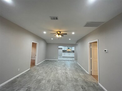 5307 Keystone St, Houston, TX 77021 - photo 2