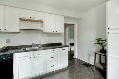 3009 Woodbine-16