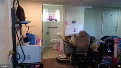 6709 Calmos St, Capitol Heights, MD 20743 - photo 7