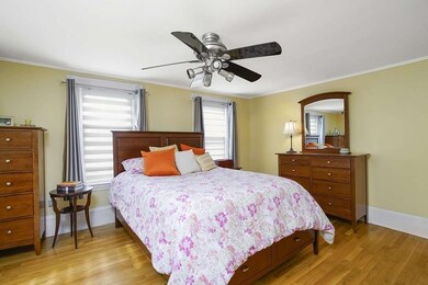 947 Chestnut St unit 2, Newton Upper Falls, MA 02464 - photo 5