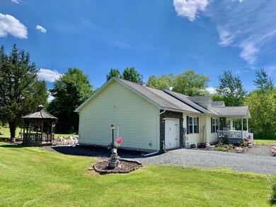 678 Stock Farm Rd, Lake Ariel, PA 18436 - photo 7