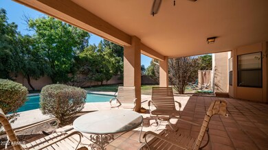1555 East Greentree Drive Exterior Photo