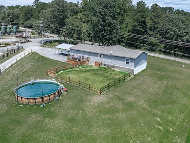 Aerial view of property and surrounding area