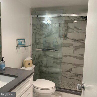 Van Ness North unit 909, Washington, DC 20008 - photo 3