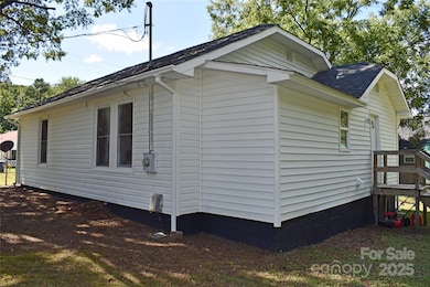 504 Locust St, Kannapolis, NC 28081 - photo 5