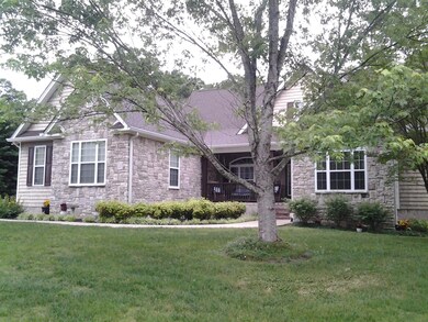 Front View of 512 Winding Ridge Road