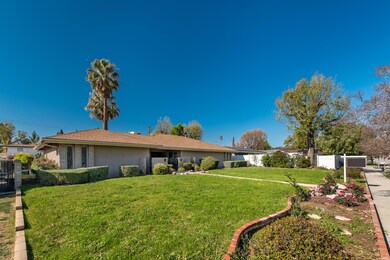 7835 Woodlake Ave Canoga Park-1