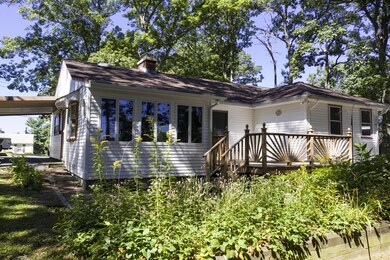 75 Hilldale Rd, Ashland, MA 01721 - photo 2