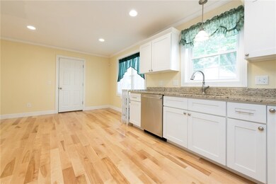 6 Richard St, Smithfield, RI 02917 - photo 6
