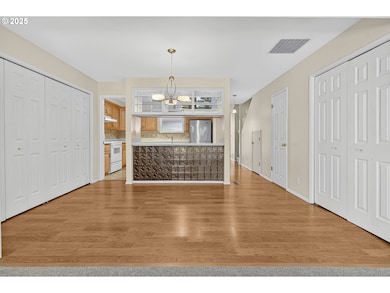 28 Fairway Loop unit B3, Eugene, OR 97401 - photo 3