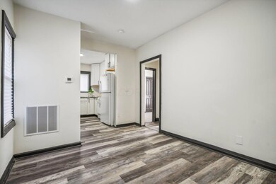 42 Whitethorne Ave, Columbus, OH 43223 - photo 2