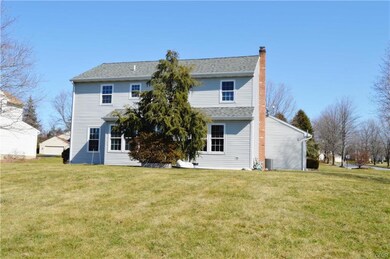 1670 Lamplighter Dr, Macungie, PA 18062 - photo 3