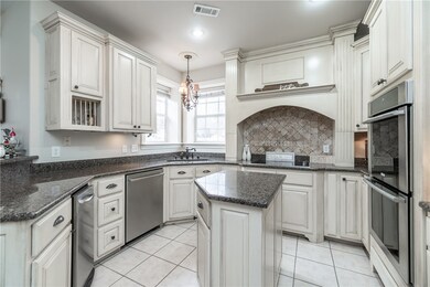 2147 Saratoga Ave, Springdale, AR 72762 - photo 2