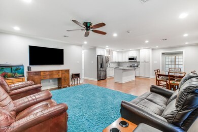 120 Roxanne Dr, Youngsville, LA 70592 - photo 3