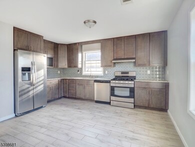 521-523 Walnut St unit 2, Elizabeth, NJ 07201 - photo 3