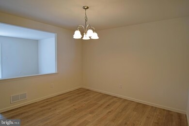 1112 Fredrick Blvd, Reading, PA 19605 - photo 5