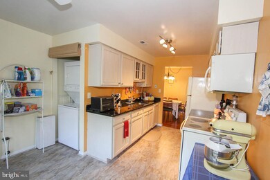 20171 Locustdale Dr, Germantown, MD 20876 - photo 4