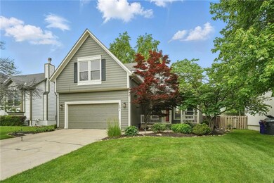 14876 S Summit St, Olathe, KS 66062 - photo 2