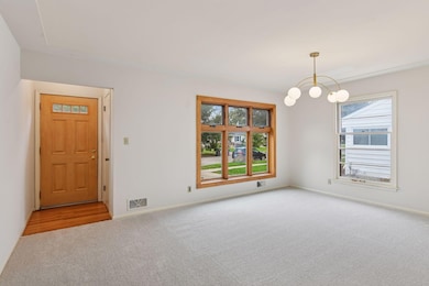 1913 Morgan Ave, Saint Paul, MN 55116 - photo 2