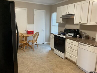 514 514 Layton, Kilgore, TX 75662 - photo 6