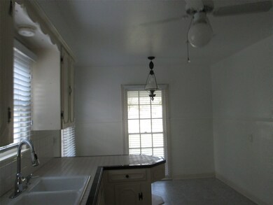 909 Pinemont Dr, Houston, TX 77018 - photo 6