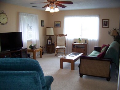 Lupine Living room 1