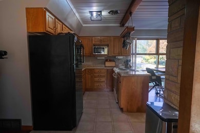 206 Loma St, Waterloo, IA 50701 - photo 4