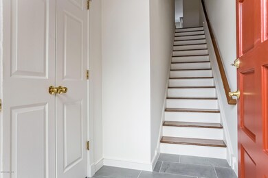 453 E Putnam Ave unit 4C, Cos Cob, CT 06807 - photo 3