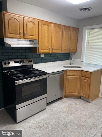 3421 Pinewood Ave, Baltimore, MD 21206 - photo 4