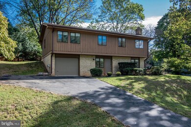 14917 Talking Rock Ct, North Potomac, MD 20878 - photo 2