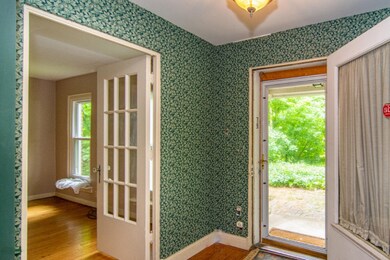 725 S 3rd St Niles MI 49120-large-005-00