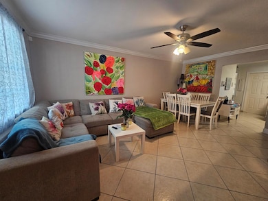 2018 S 10th St unit C, Fort Pierce, FL 34950 - photo 2