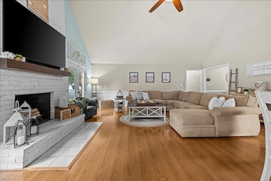 845 N Haven Cir, Chesapeake, VA 23322 - photo 3