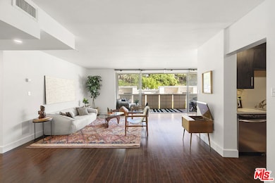 Shoreham Towers unit 703, West Hollywood, CA 90069 - photo 3