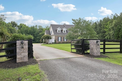 2018 Whiskery Ct, York, SC 29745 - photo 7