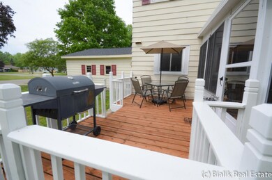 1750 Broadview_EXT-29