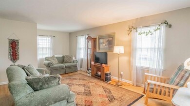 423 N Griffith Blvd, Griffith, IN 46319 - photo 3