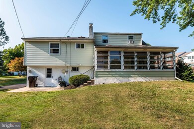 200 Woodlawn Dr, Lansdale, PA 19446 - photo 5