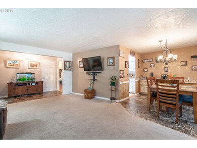 13732 Heather Ln NE, Aurora, OR 97002 - photo 5