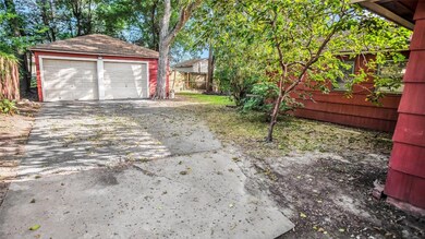 7743 Oak Vista St, Houston, TX 77087 - photo 2