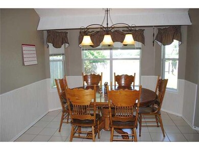 4100 Night Hawk Dr, Norman, OK 73072 - photo 4