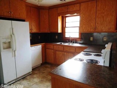 Kitchen (Stove, Refrigerator & Dishwasher)