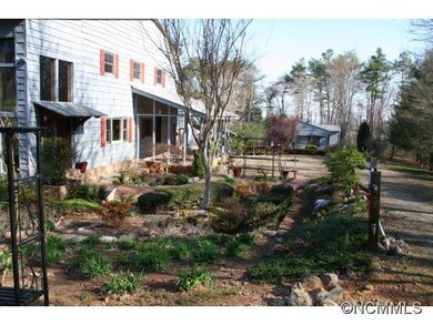 547 Moores Valley Ln, Leicester, NC 28748 - photo 2