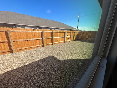 5611 Jarvis St unit B, Lubbock, TX 79416 - photo 6