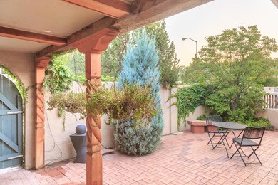 4100 N Dustin Ave-20