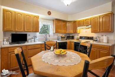 14-Kitchen_SLS_-6175