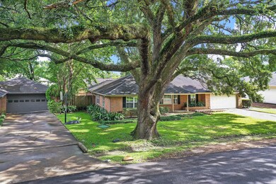 8729 Fairbend St, Houston, TX 77055 - photo 3