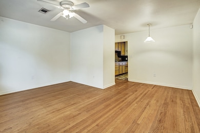 1711 Viking Dr, Houston, TX 77018 - photo 3