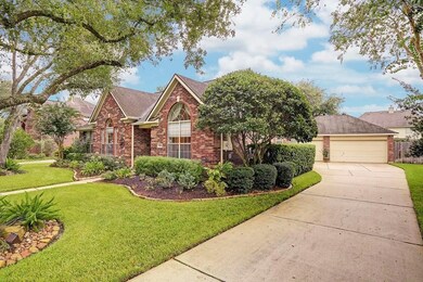1606 Keystone Dr, Friendswood, TX 77546 - photo 3